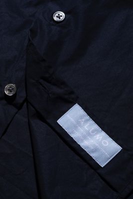 ＩＳＥＴＡＮ ＥＸＣＬＵＳＩＶＥ ＲＯＬＬ ＵＰ ＳＨＩＲＴ（ＡＬＵＭＯ ＦＡＢＲＩＣ １２０／２）ＮＡＶＹ | Porter  Classic/ポータークラシック | 三越伊勢丹オンラインストア・通販【公式】